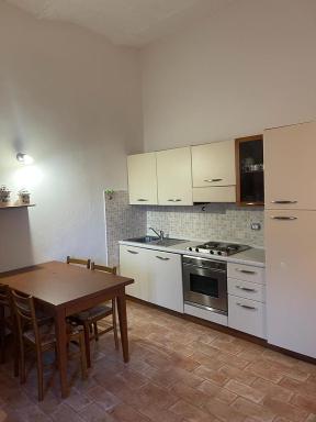 Tosca Apartment con Giardino Privato e AC nell'incantato Borgo Medievale di Suvereto - Housity