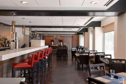 Wyndham Boston Beacon Hill - Housity