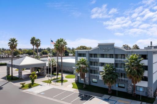 Courtyard Fairfield Napa Valley Area - Housity