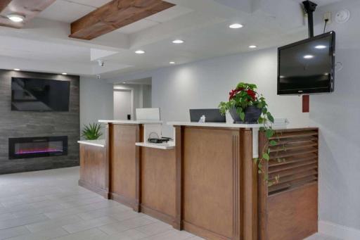 Baymont by Wyndham Ridgeland I-95 - Housity