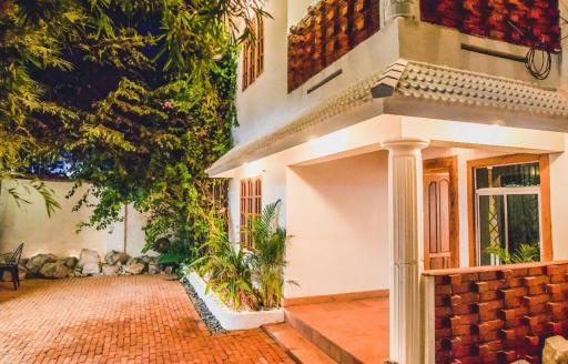 Boho's Hotel - Housity