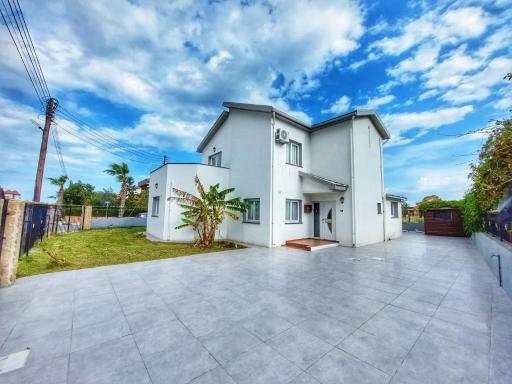 Glapsides Sea Villa - Housity