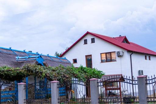 Casa Rasaritul Soarelui Sarichioi - Housity