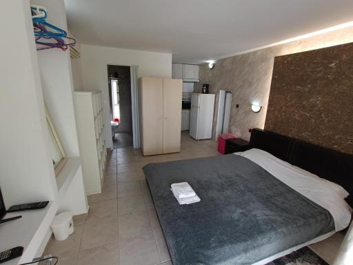 Azalea Garden Apartment With Mountain View - Housity