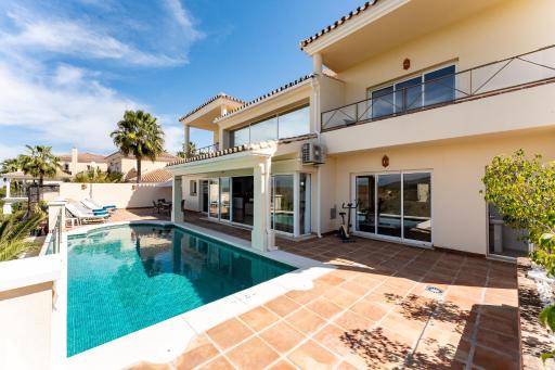 5 star detached golf Villa - Housity