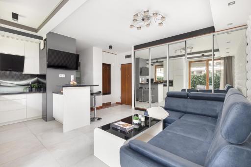 ECRU Family Apartment with Green Tarrace WWA30 - Housity