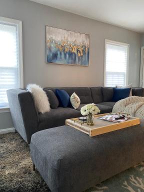 Peaceful Duplex, Upstairs Apt 2bedrooms Pets Welcome with fee Family Friendly - Housity