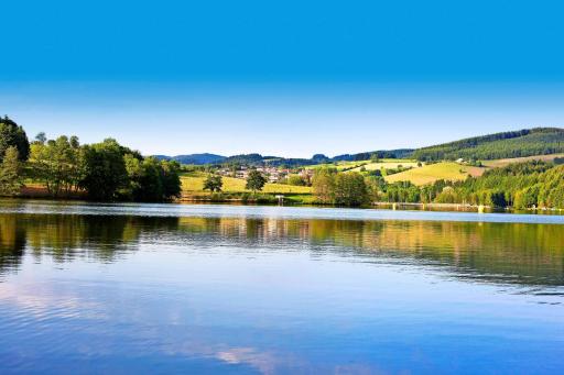 Camping Le Lac des Sapins - Housity