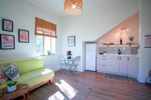 lotus beach house - Housity