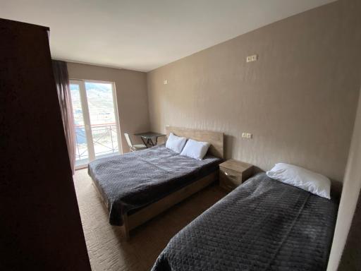 Uptown Boutique Kazbegi - Housity