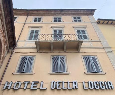 HOTEL LA LOGGIA - Housity