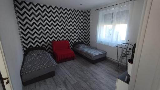 Korona Apartman - Housity