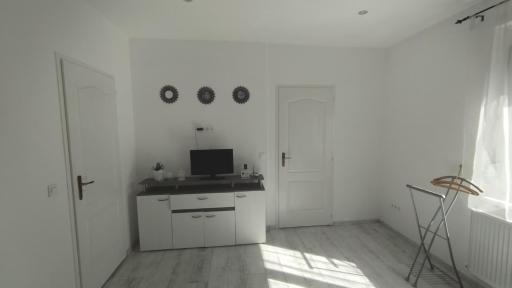 Korona Apartman - Housity