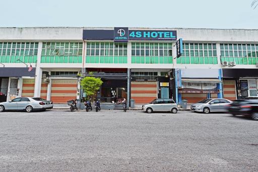 4S Hotel - Housity