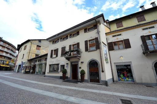 Hotel Silene Parking and Garage - Housity