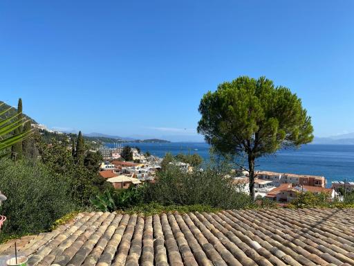 Kontos Mansion - Housity