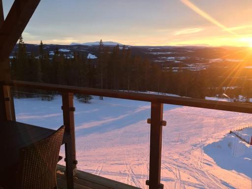 Björnrike Vemdalen. Mitt i backen - Housity