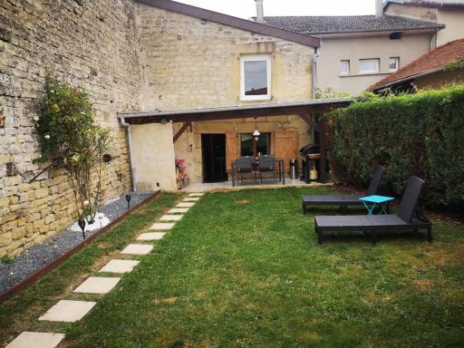 GITE LA LOUTRE - Housity