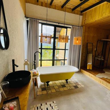 Pousada Colina dos Ventos - Cabana Alpha - Housity