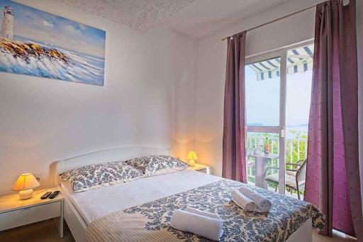 Apartments in Mlini 44021 - Housity