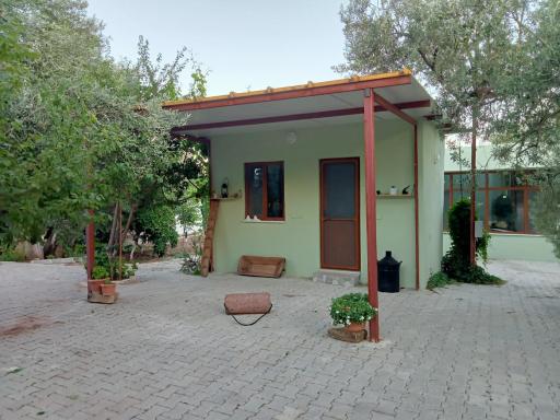 Assos Gunoven Cuisine & Butik Apart Otel - Housity
