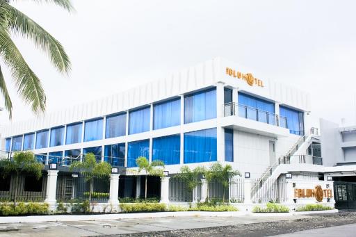 The Blu Hotel - Housity