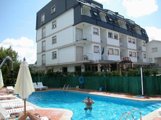 Hotel Piñeiro 2 Estrellas Superior - Housity