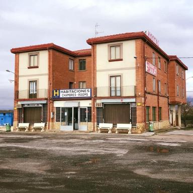 Hostal Juli Bureba - Housity