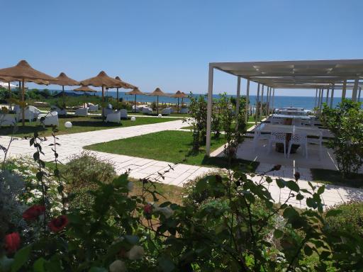 Rena Resort - Housity
