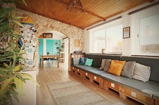 International Surf School & Camp - Housity