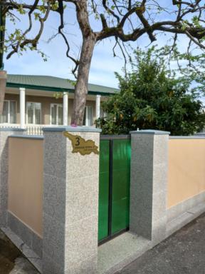 Tskaltubo Guest House On Mirian Mepe - Housity
