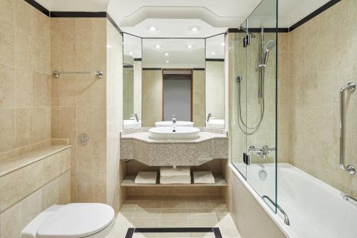 Leeds Marriott Hotel - Housity