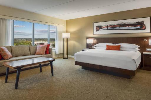 Delta Hotels by Marriott Philadelphia Airport - Housity