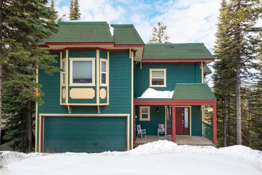 Vacation Homes by The Bulldog- Berker's Suite A - Housity