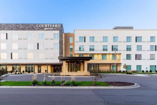 Courtyard by Marriott St Paul Woodbury - Housity