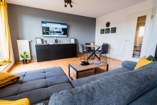 Deluxe Apartment I Klimaanlage I Tiefgarage I Balkon I WLAN - Housity