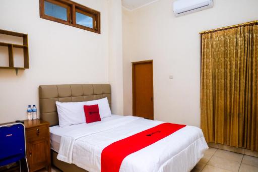 RedDoorz Syariah @ Griya Thamrin Manahan Solo - Housity