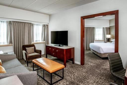 Sheraton Boston Needham Hotel - Housity