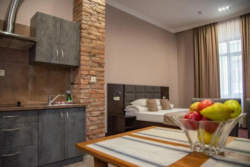 T&S Apart-Hotel - Housity