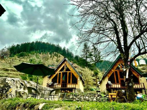 The Bushman Rustic Cottages and Dorm - Housity