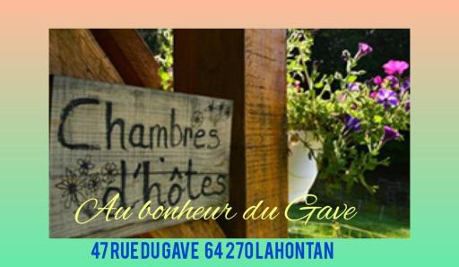 Chambres d hôtes Au Bonheur du Gave piscine et jacuzzi - Housity