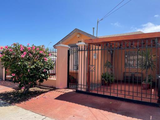 Casa Borde rio Elqui 6 personas La Serena - Housity