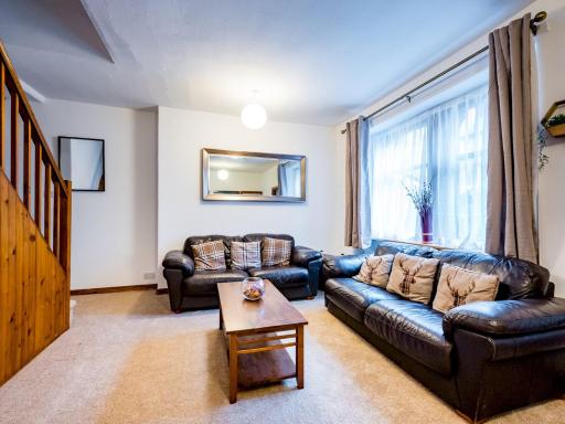 3 Bedroom Cottage in Cupar - Pass the Keys - Housity
