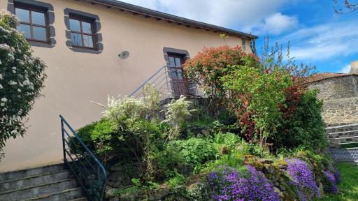 L'Oustalou - WIFI - Jardin - Campagne - Housity