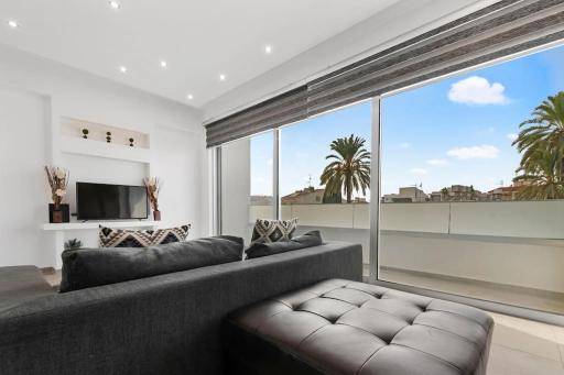 Glabur Stays - The Luxurious 3 BDR - Cozy apt Newly Renovated, Nicosia City - Housity