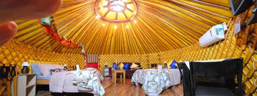 Casa Campo Yurt 1 Gengiscan tenda mongólica wifi - Housity