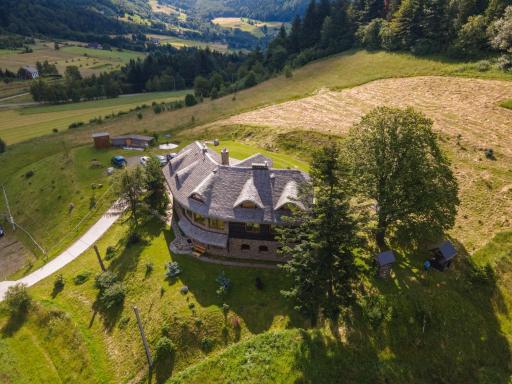 Lipowe Wzgórze Limanowa - Housity