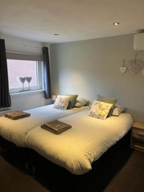 Jaguars Residence - Housity
