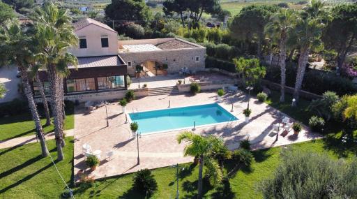 Azienda Agrituristica Baglio Carta - Housity