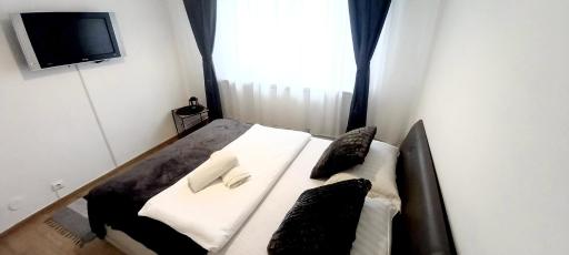 33' Coquette Apartament - Housity